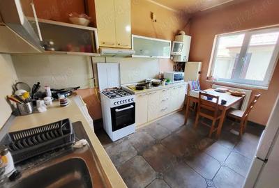 *PROPRIETAR*Casa 3 camere*Bucatarie+Baie+Beci*Sud*Democratiei*Piata Anton* - 2