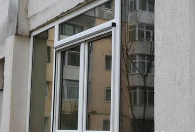 Apartament cu 3 camere decomandat în Central - 1