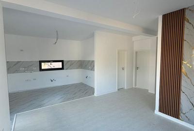 Casă cu 3 camere cu Canalizare în Afumați - 1