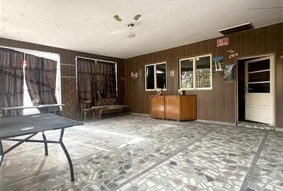 Spațiu comercial, de 185 mp, în Central - 4