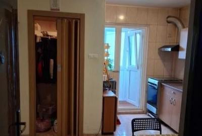 105000 euro - 3camere-Blv Obregia 72mp - bloc 1980 - 1