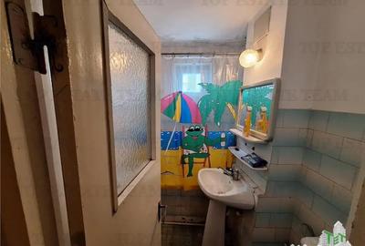 Apartament cu 4 camere decomandat în Viziru 3 - 1