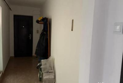 Apartament cu 3 camere decomandat în Calea București - 2