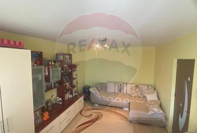 DE VANZARE Apartament cu 2 camere in zona Titan - 4