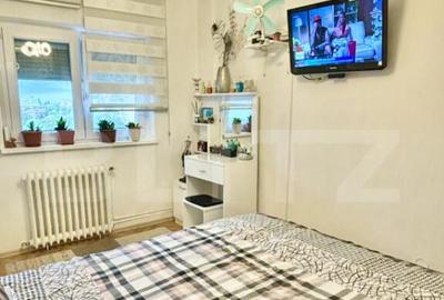 Apartament 3 camere, decomandat, et. 7/9, zona Gh. Lazar -I - 4