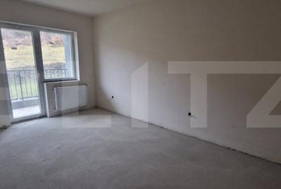 Apartament cu 3 camere semidecomandat în Florești - 3