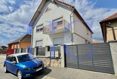 Casă cu 4 camere cu Garaj în Terezian