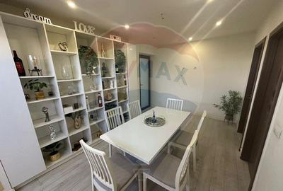 Apartament cu 4 camere de vanzare in zona Rovine - 1