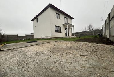 Casă cu 4 camere în Berceni - 8