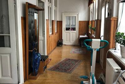 Casă cu 5 camere în Ultracentral - 4