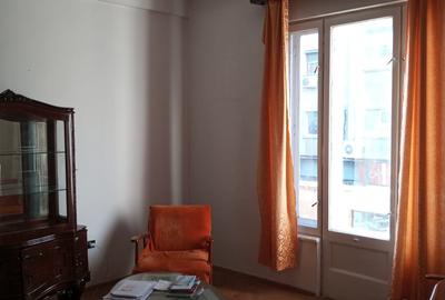 Apartament de vanzare - str. Batistei, 89 mp. - 2
