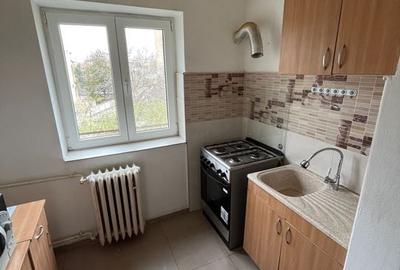 Apartament 3 camere Scoala 6 - 7