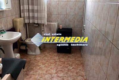 Casă individuală cu 4 camere cu Canalizare în Cetate - 3
