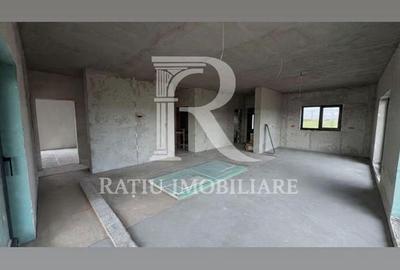 Casă cu 4 camere în Tărian - 9