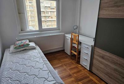 Apartament cu 3 camere decomandat în Exterior Vest - 1