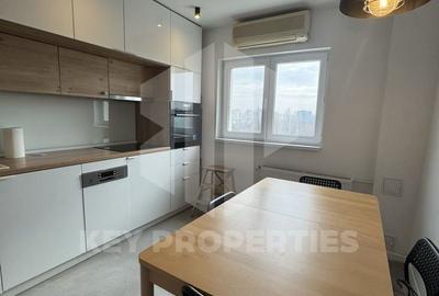 Apartament cu 3 camere semidecomandat, mobilat în Tineretului - 1