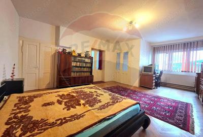 Casă cu 2 camere cu Teren 102 Mp în Central - 8