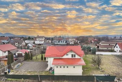 Casă cu 7 camere cu Teren 1400 Mp în Stupini - 44