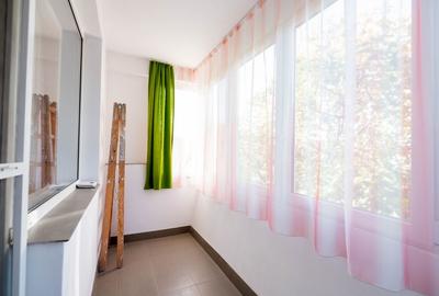 Apartament cu 3 camere decomandat în Cantemir - 2