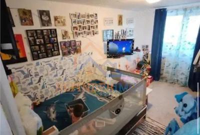 Vanzare apartament 2 camere, Metrou Romancierilor