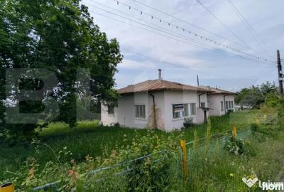 Casă cu 5 camere cu Teren 1216 Mp în Central - 8