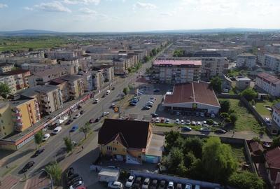 Spatiu Comercial de Vanzare 780 mp utili - Vitrina 63 m - Locatie buna - 6