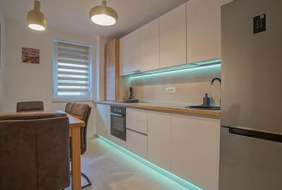 Apartament cu 2 camere decomandat în Tractorul - 3