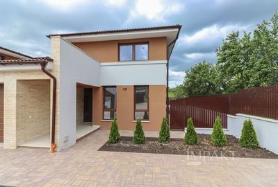 Case cuplate 5 camere si teren de 700 m2 in Feleacu - 33