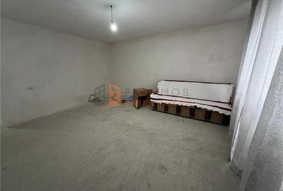 Casa tip parter zona Tisau - 8