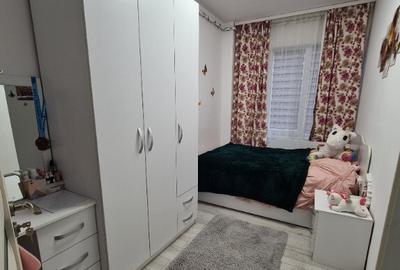 Apartament cu 3 camere, decomandat, bloc nou, 9 Mai - 5