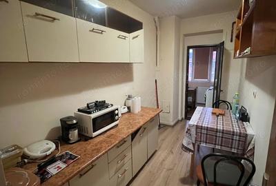 Proprietar vinde apartament 2 camere Universitate amenajat si mobilat et 4 pret 40.800 euro neg - 5