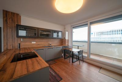 Penthouse cu 3 camere semidecomandat, mobilat în Torontalului - 5
