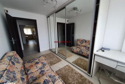 Apartament cu 3 camere decomandat în Dacia - 9