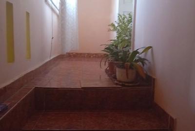 Casă cu 4 camere în Central - 3