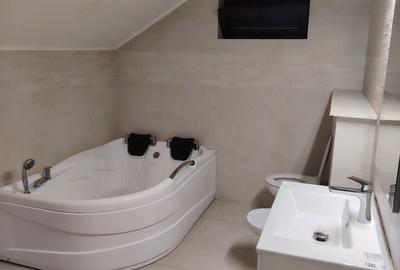 Casă cu 4 camere în Central - 3