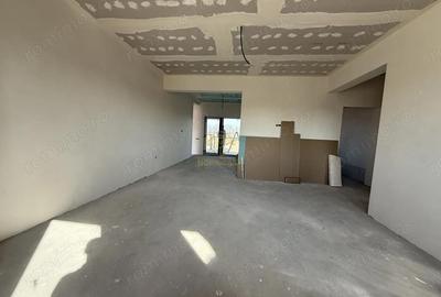 Casă cu Teren 650 Mp în Mărtinești - 8