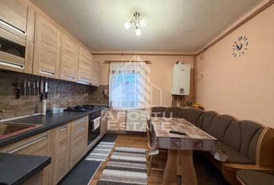 Apartament cu 3 camere semidecomandat, mobilat în Buziașului - 8