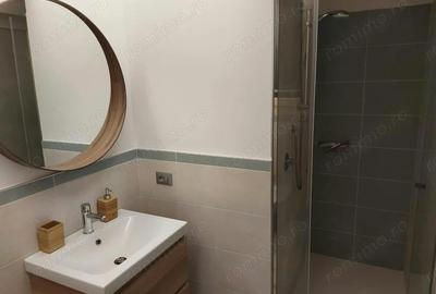 Garsonieră decomandată în P-ța Universității - 3