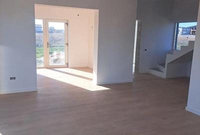 Casă cu 5 camere cu Teren 300 Mp în Central - 10