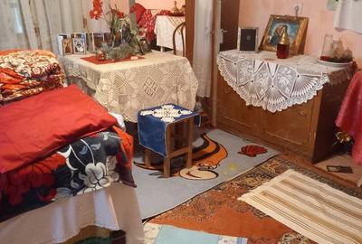 Casă cu Teren 3000 Mp în Reghiu - 2