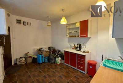 Casă cu 10 camere cu Canalizare în Matei Voievod - 4