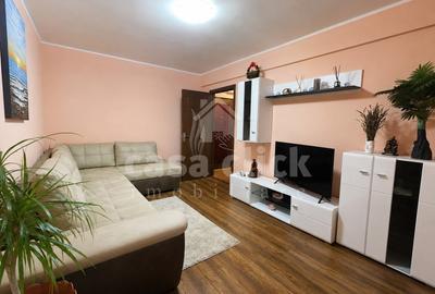 Apartament cu 2 camere decomandat în Micro 19