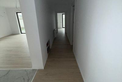 Casă cu 4 camere cu Teren 400 Mp în Ciorogârla