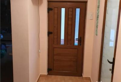 Casă cu 4 camere cu Teren 174 Mp în Central - 9