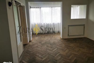 Apartament cu 4 camere decomandat în Democrației - 2