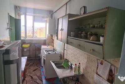 Apartament cu 2 camere decomandat în Podu Roș - 4