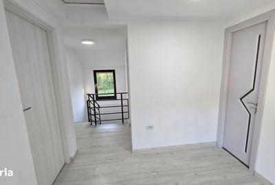 Casă cu 4 camere în Izvoarele - 8