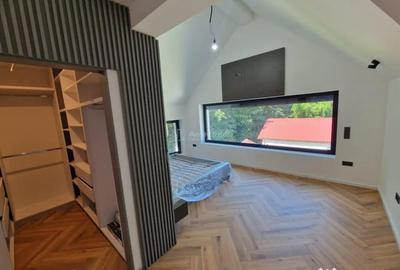 Casă cu 6 camere cu Teren 1400 Mp în Central - 12