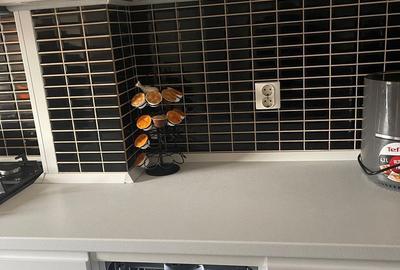 Apartament cu 3 camere decomandat în Km 5 - 6