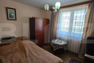 Apartament cu 4 camere decomandat în Independenței